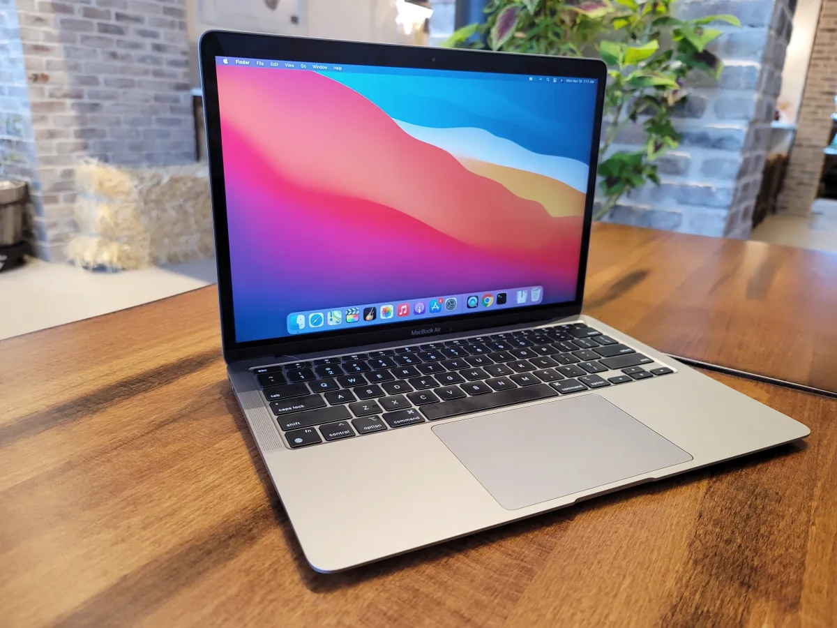 MacBook Air M1